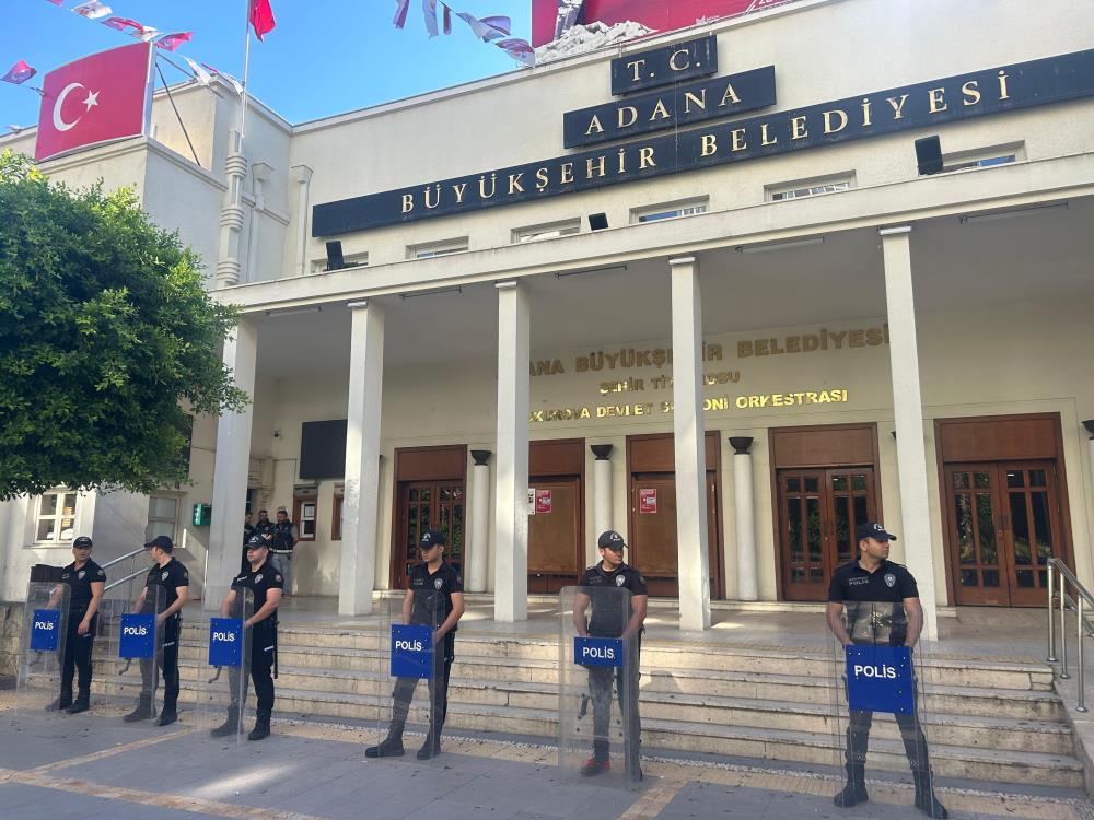 Türkiye Belediyeler Birliği Başkan Vekili ve Adana Büyükşehir Belediye Başkanı