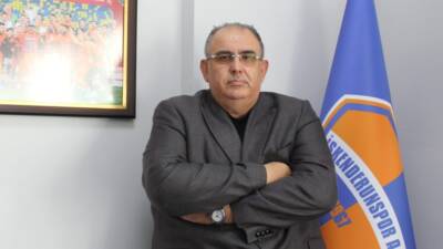   Turuncu-mavili İskenderunspor’un Başkanı Hakan Bolat, ilçe basınını kulübe yeterince