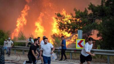 Bursa’nın Kestel ve Gürsu ilçeleri arasında başlayan orman yangını 4’üncü