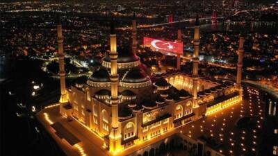 Diyanet İşleri Başkanlığı’nın organizasyonuyla bu akşam Türkiye genelindeki camilerde toplu