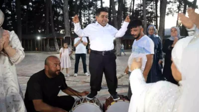 Hatay’ın Yayladağı ilçesinde yaşayan ve akondroplazi (cücelik) hastalığına sahip olan