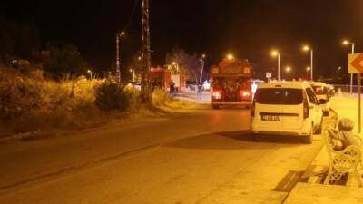 Hatay’ın Defne ilçesi Döver Mahallesi’nde evlilik teklifi sırasında atılan havai