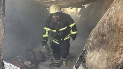 Hatay’ın Antakya ilçesinde, depremzede bir ailenin yaşadığı konteynerde çıkan yangın