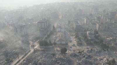 &nbsp; Depremin yaralarını sarmaya çalışan Hatay, şimdi de hava kirliliği