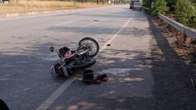 Dörtyol TEM Otoyolu Yeşilköy Kavşağı’nda tırla çarpışan motosiklet kazasında genç