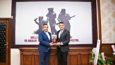 Hatay EMŞAV İl Başkanı Ayhan Özsarı, Dörtyol’un yeni Kaymakamı Mehmet