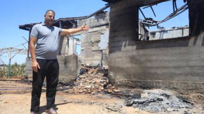 Deprem sonrası inşa ettiği evi yanan inşaat ustası Rıdvan Demir: