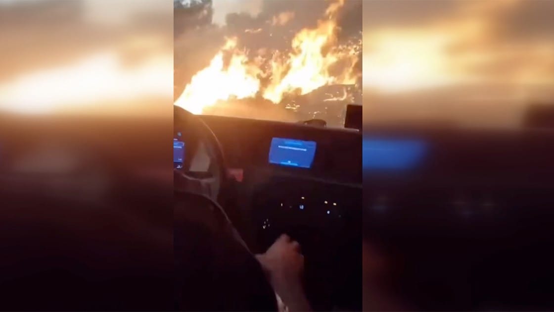 Hatay’ın Antakya ilçesinde günlerdir devam eden orman yangını sırasında Oğlakören