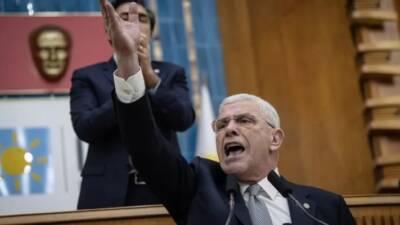 İYİ Parti lideri Müsavat Dervişoğlu, CHP’li belediyelere yönelik art arda