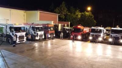 Konya Büyükşehir Belediyesi İtfaiye ekipleri, Hatay’ın Antakya ilçesinde etkisini sürdüren