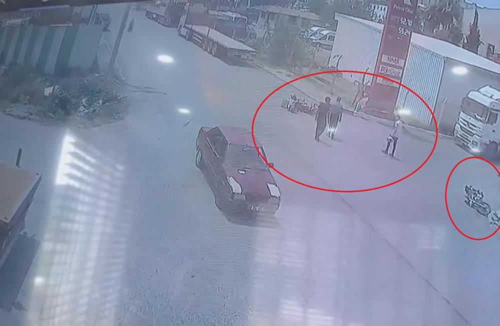 Hatay’ın Payas ilçesinde aynı yönde seyreden iki motosikletin çarpışması sonucu