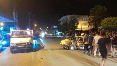 Hatay’ın Samandağ ilçesinde meydana gelen trafik kazasında, otomobil ile pikap