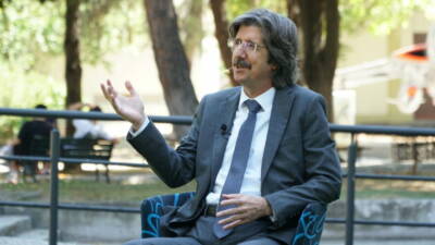 Türkiye Radyo Televizyon Kurumu’nun (TRT) yönetiminde önemli değişiklikler yapıldı. Cumhurbaşkanı