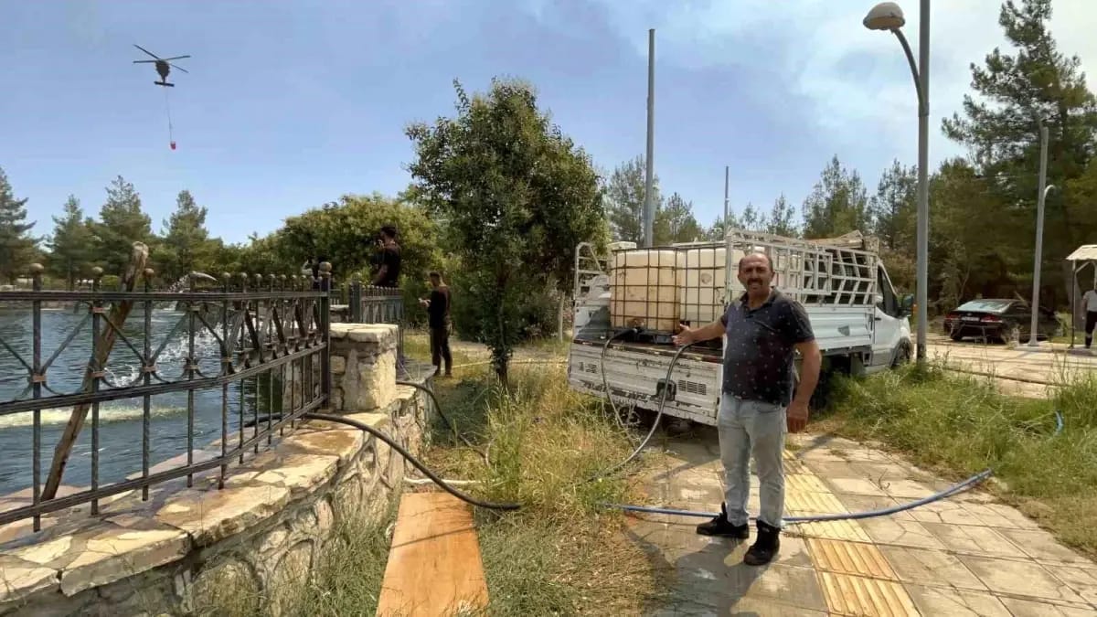 Hatay’ın Antakya ilçesine bağlı Karaali Mahallesi’nde dün başlayan orman yangını,