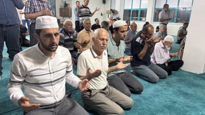 Türkiye’nin farklı bölgelerinde süren orman yangınlarının sona ermesi için Hatay