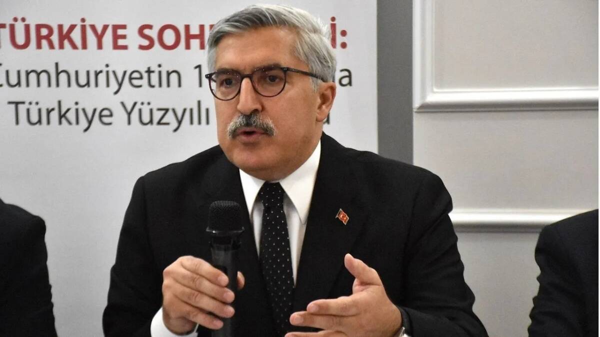 Van’da düzenlenen “Türkiye Sohbetleri” toplantısında AK Parti Genel Başkan Yardımcısı