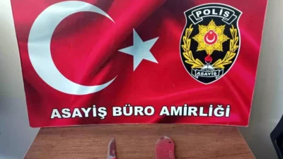 Hatay’ın Arsuz ilçesinde yol verme tartışması satırlı saldırıya dönüştü. Kamyon