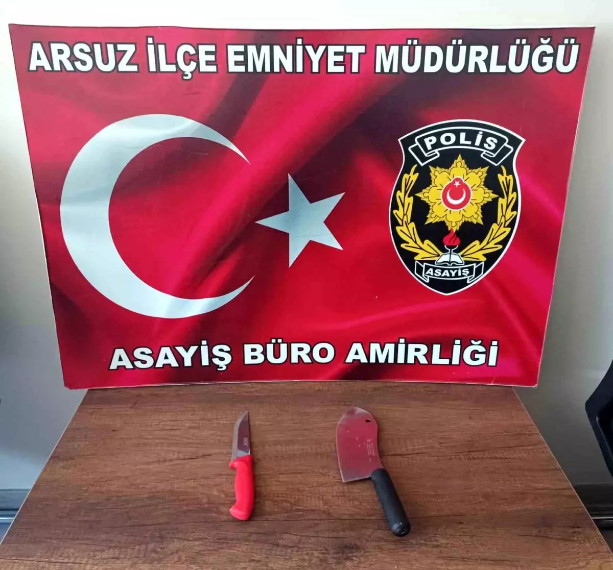 Hatay’ın Arsuz ilçesinde yol verme tartışması satırlı saldırıya dönüştü. Kamyon