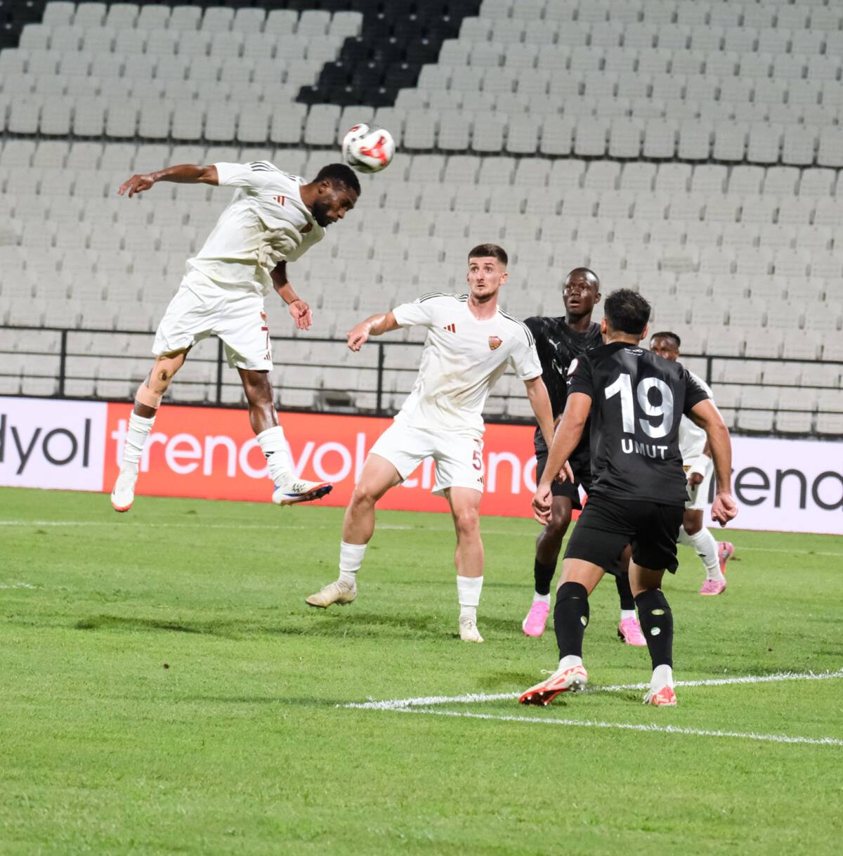 1. Lig’in 2. haftasında Manisa FK karşısında 2-1 mağlup olan