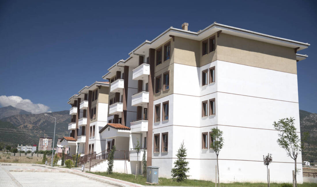Hatay’ın Yayladağı ilçesinde, Eğerci Mahallesi’nde inşa edilen toplam 467 konutluk