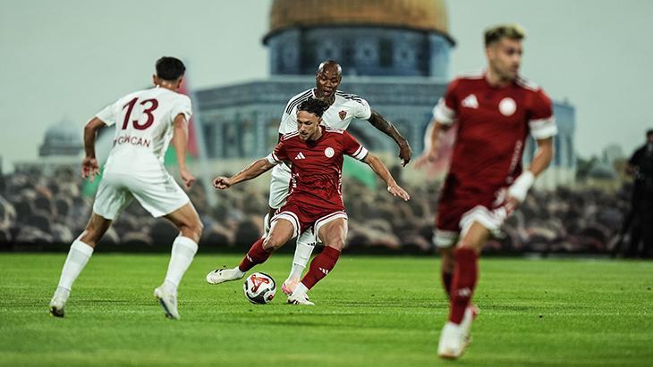 Trendyol 1. Lig’in heyecan dolu karşılaşmasında Ümraniyespor, sahasında Hatayspor’u konuk