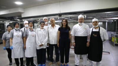 Kahramanmaraş merkezli depremlerden en çok etkilenen illerden Hatay’da bir kadın