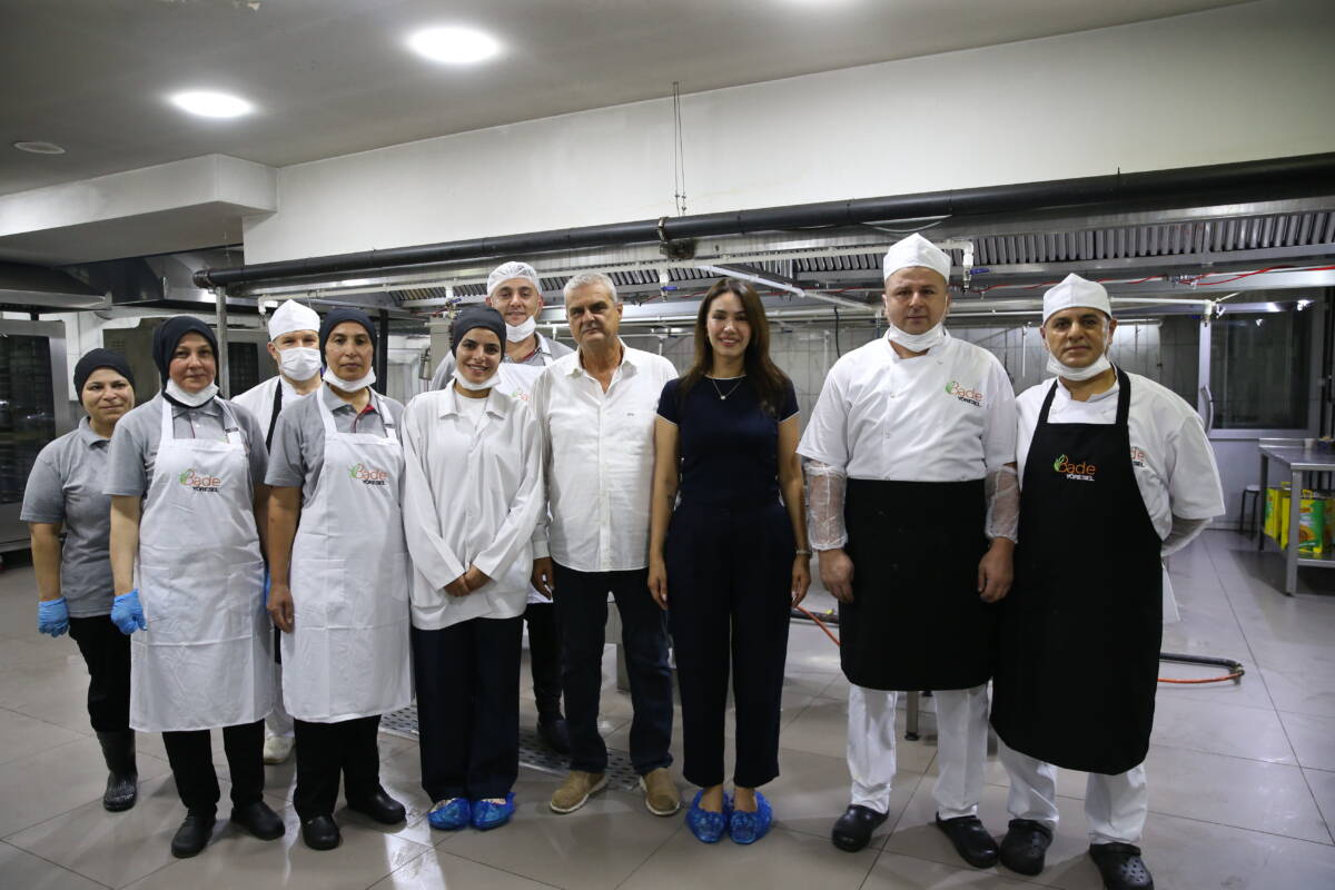 Kahramanmaraş merkezli depremlerden en çok etkilenen illerden Hatay’da bir kadın