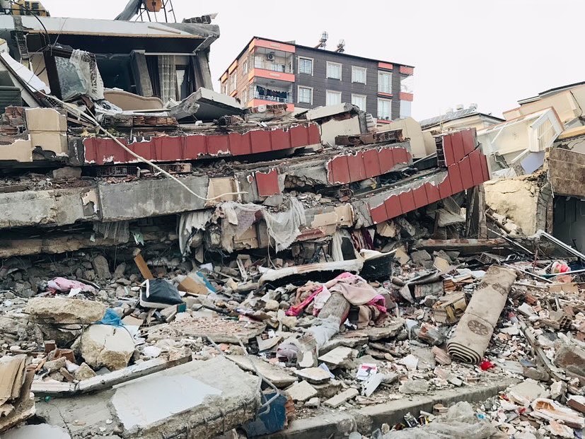 6 Şubat depremlerinde Hatay’ın Kırıkhan ilçesinde yıkılan Yağmur Apartmanı’nda 26
