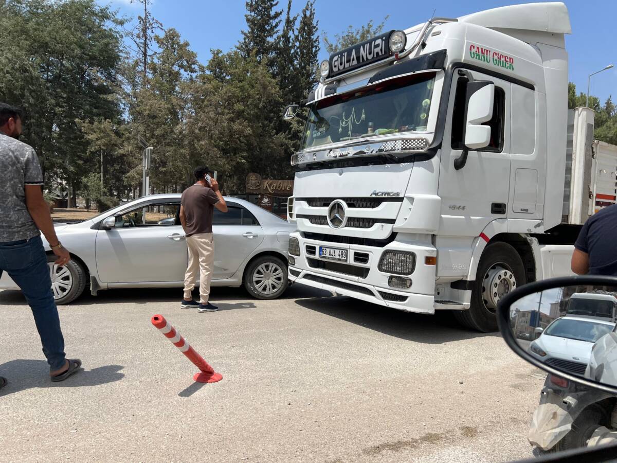 Hatay’ın Antakya ilçesinde bugün öğle saatlerinde Maksim Bulvarı civarında maddi