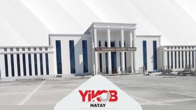 Hatay’ın Samandağ ilçesinde inşası tamamlanan yeni hükümet konağı, modern tasarımı