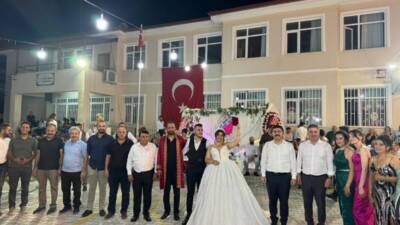 Yayladağı’nda Turfanda Mahallesi Muhtarı Hasan Ay’ın oğlu Mehmet Ay ile