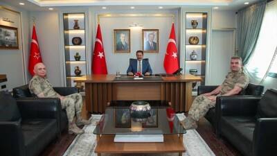 Hatay Valisi Mustafa Masatlı, görev değişimi sonrası eski İl Jandarma