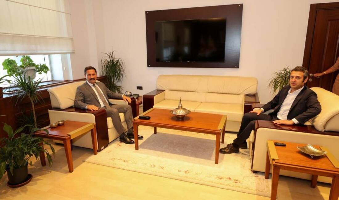 Başsavcı Karahan’a ziyaret yağmuru Hatay Cumhuriyet Başsavcılığına atanan ve geçtiğimiz günlerde ilimize gelerek görevine