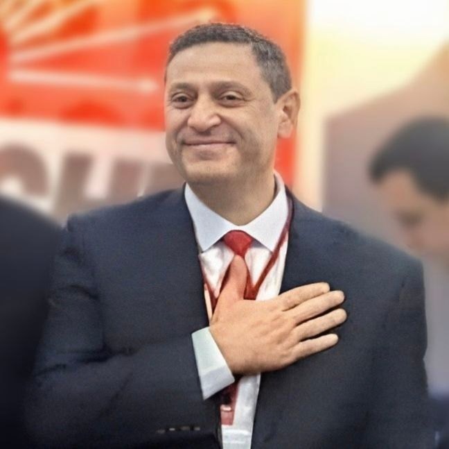 Akın Parlakyıldız Defne’de Yeniden Aday Defne’de Cumhuriyet Halk Partisi (CHP) İlçe Başkanlığı görevini daha önce