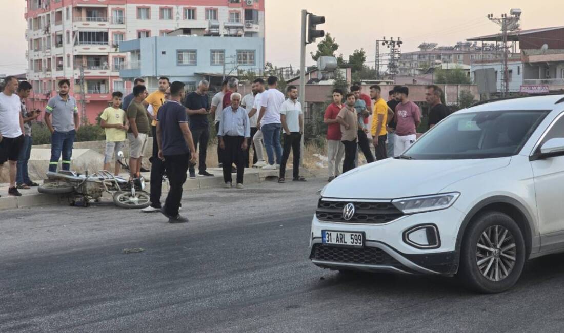 Hatay’ın Hassa ilçesinde meydana gelen trafik kazasında motosiklet sürücüsü hayatını