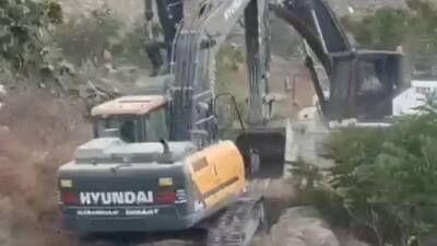 Hatay’ın Samandağ ilçesi Kurtderesi Mahallesi’nde acele kamulaştırma kararı sonrası yeniden