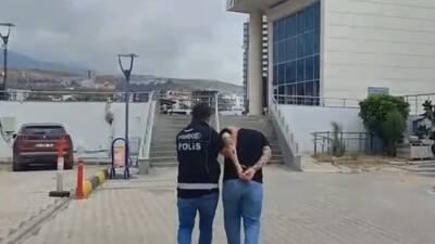 Hatay Emniyet Müdürlüğü ekipleri, haklarında yakalama kararı bulunan şahıslara yönelik