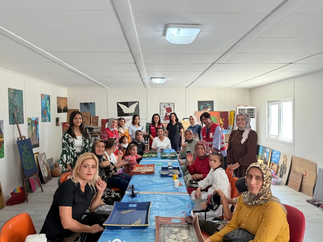 &nbsp; Engelsiz Kızılay Hatay, “Hayalimdeki Dünya” projesi kapsamında düzenlediği boyama