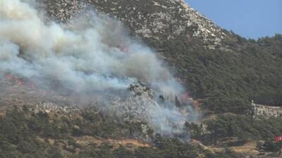 Hatay’ın Antakya ilçesinde yer alan Habibi Neccar Dağı’nda orman yangını