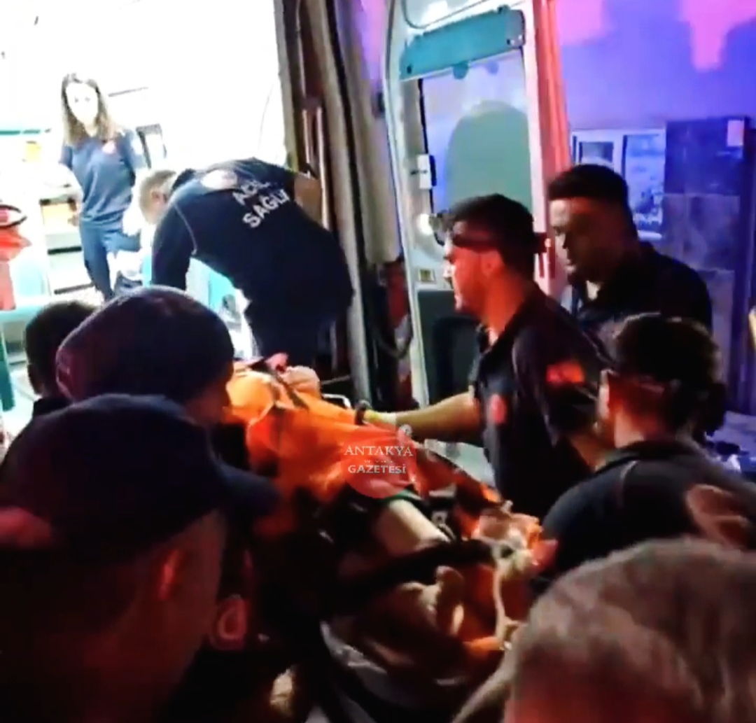 Balıkesir’in Sındırgı ilçesinde, 19.53’te meydana gelen 6.1 büyüklüğündeki deprem, büyük