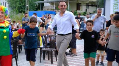 Depremin yaralarını sarmaya çalışan Hatay’ın Defne ilçesinde, Belediye Başkanı Halil