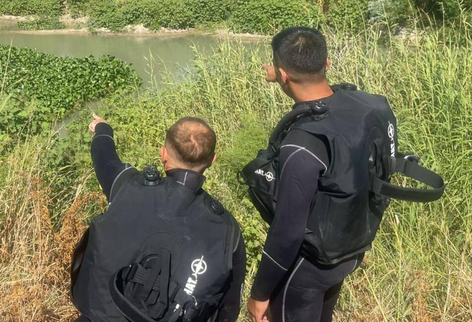 Hatay’ın Altınözü ilçesinde Asi Nehri üzerinden Türkiye-Suriye sınırını geçmeye çalışan