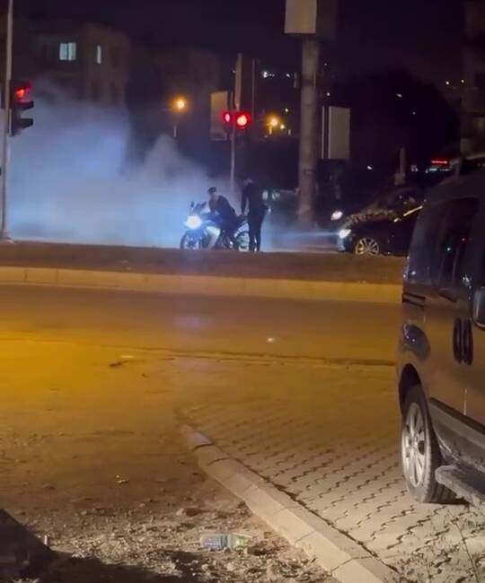 Hatay’ın Arsuz ilçesi Övündük Mahallesi’nde akşam saatlerinde yaşanan bir olay,