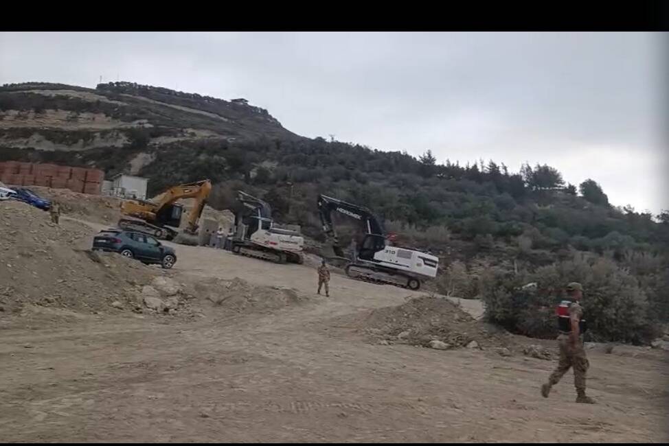 TOKİ’den Mağaracık’a Sabah Baskını Hatay’ın Samandağ ilçesine bağlı Mağaracık Mahallesi’nde, sabah saat 05.00 sularında