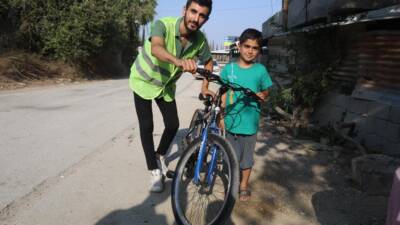 Hatay’ın Antakya ilçesi Üçgedik Mahallesi’nde yaşayan 9 yaşındaki Cesur Özkurt,