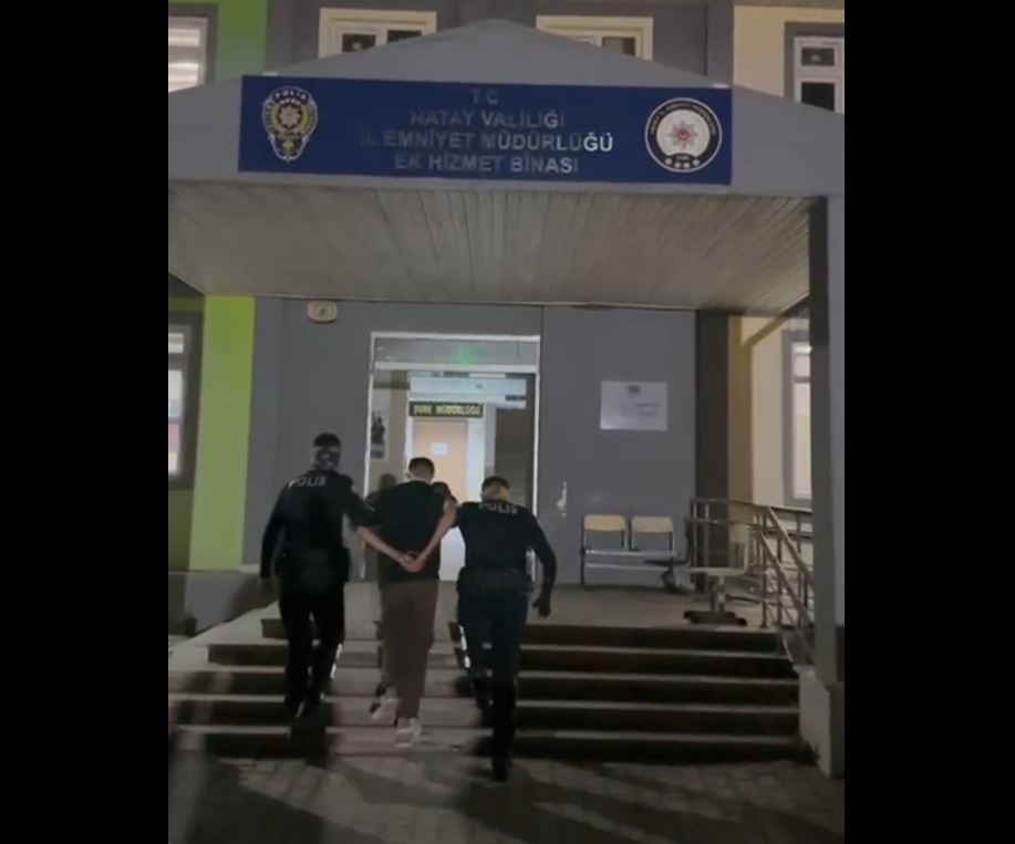 Hatay Emniyet Müdürlüğü ekipleri tarafından aranan şahısların yakalanmasına yönelik yürütülen