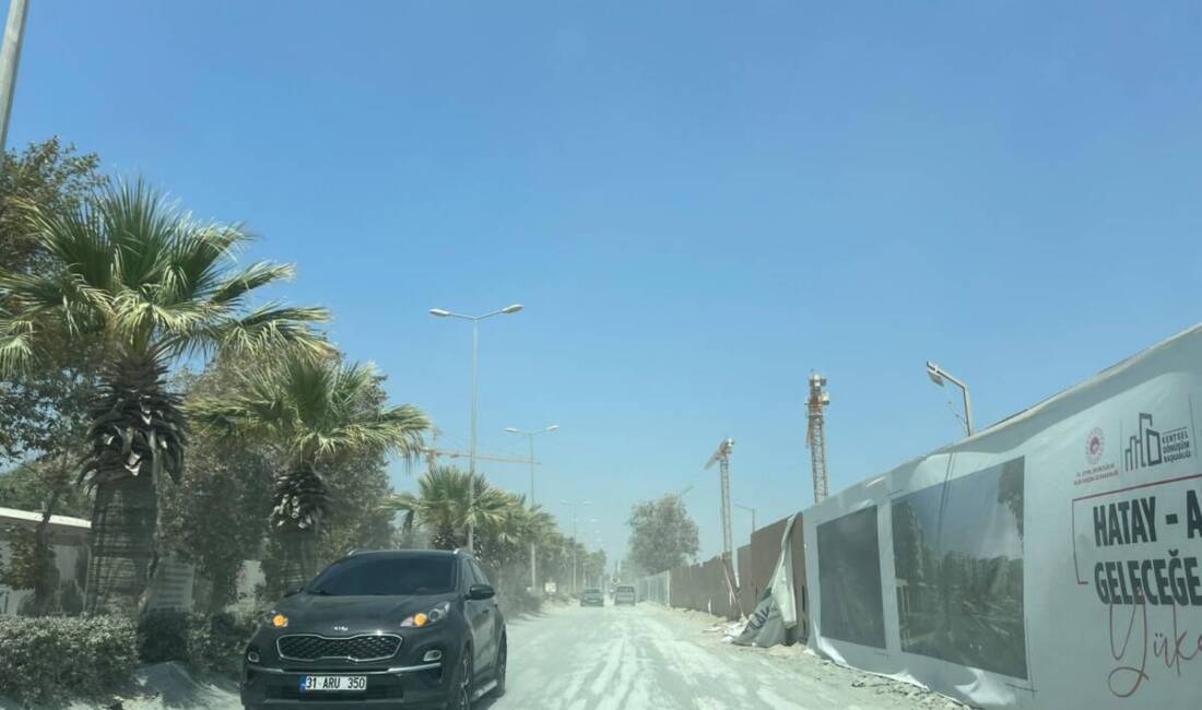 Antakya’da nefes almak lüks oldu Hatay, depremin ardından toza, gürültüye ve düzensizliğe teslim oldu. Hava