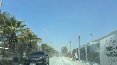 Hatay, depremin ardından toza, gürültüye ve düzensizliğe teslim oldu. Hava