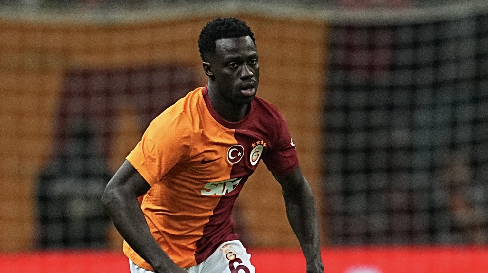 Galatasaray’dan Davinson Sanchez’e yeni sözleşme Galatasaray, Kolombiyalı savunma oyuncusu Davinson Sanchez ile maaş zammı karşılığında