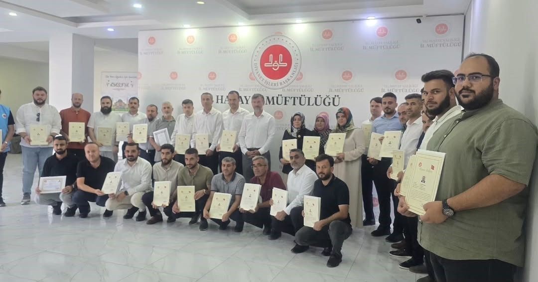 Deprem sonrası sahada olan din görevlilerine takdir Hatay İl Müftülüğü, 6 Şubat depreminin ardından yürütülen hizmetlerde büyük